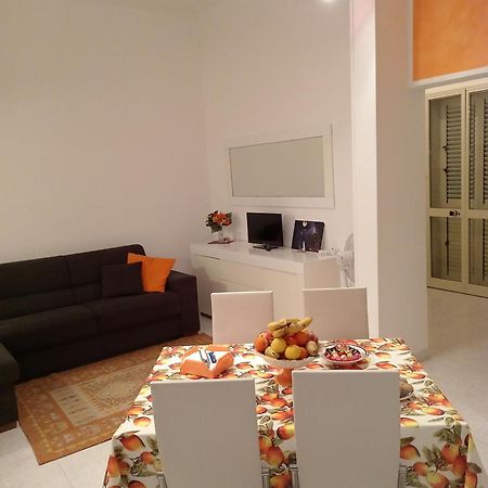 Maryalex Apartment Punta Secca Bagian luar foto