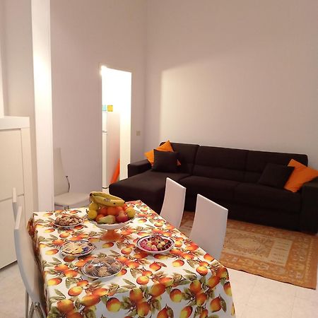 Maryalex Apartment Punta Secca Bagian luar foto
