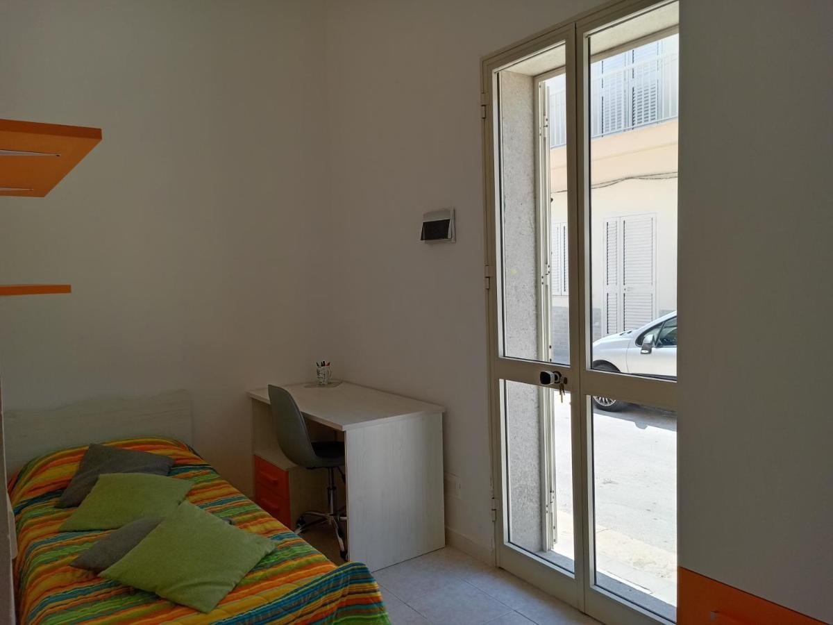 Maryalex Apartment Punta Secca Bagian luar foto